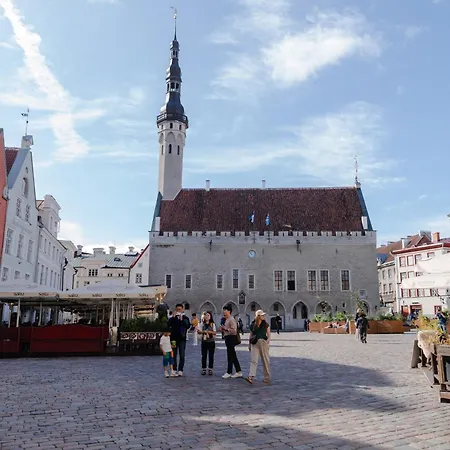 Historic Old Town With Private Entrance *